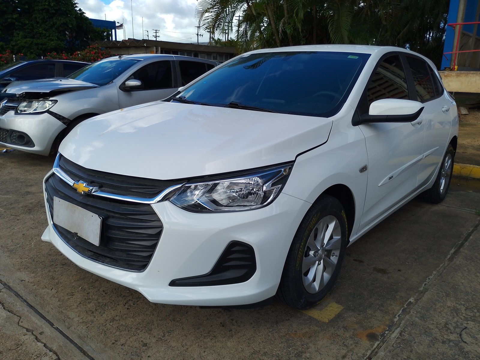  ONIX 1.0MT LT1 ANO 2020/2020