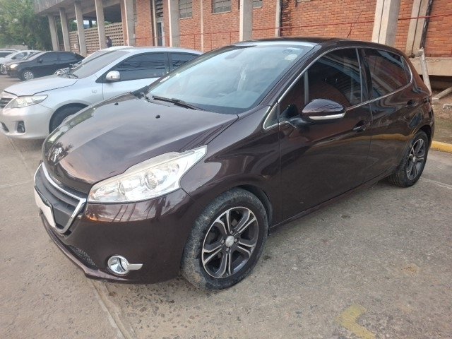  208 GRIFFE 1.6 AT ANO 2014/2015