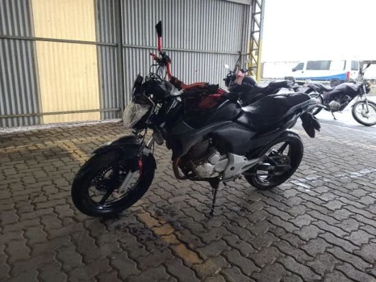  CB 300R ANO 2009/2010 